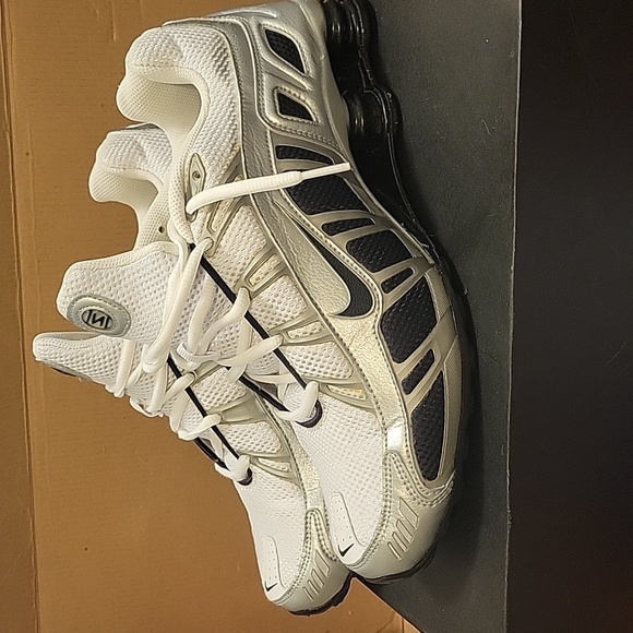 Super Rare Mens Nike Shox Turbo 3.2 SL White/ Black - Picture 3 of 8